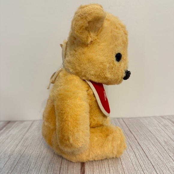 Vtg Winnie the Pooh Bear Plush Red Baby Bib Disneyland California Stuffed Toys - Picture 5 of 11